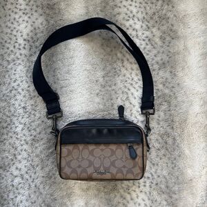 COACH Graham Crossbody In Signature Canvas Leather